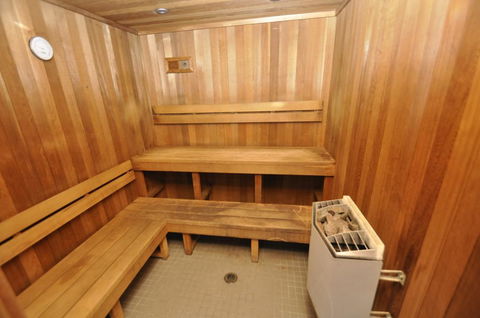 Darlinghurst Self-Contained Modern One-Bedroom Apartment (313 BUR) - Perths Hotel 1
