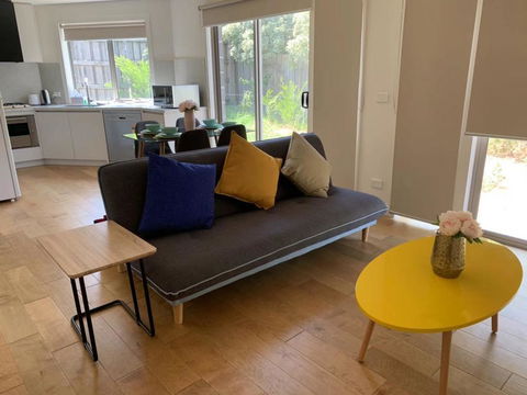 Delicate And Peaceful Bundoora Townhouse 7-R1 - Perths Hotel 0