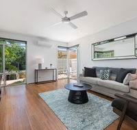 Deluxe Unit with Pool Parking and Gym near Beaches - Perths Hotel
