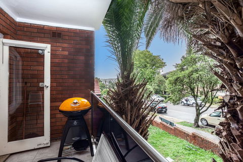 DENHAM DAZE (I677) -L'Abode - Perths Hotel 2