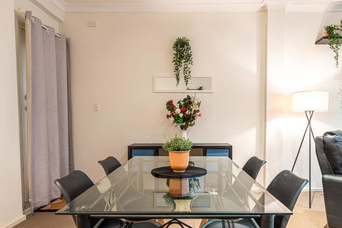 Designer Style Terrace In The Heart Of Surry Hills - Perths Hotel 3