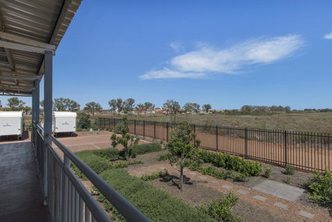 Discovery Parks - Onslow - Perths Hotel 2