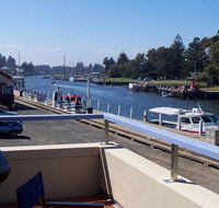 Dockside Waterfront Indulgence - Perths Hotel