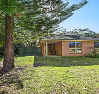 Dolphin Cottage - in the heart of Callala Beach - Perths Hotel