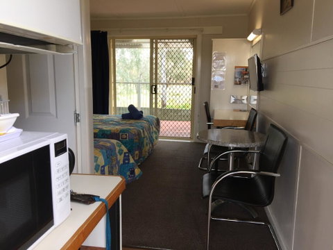 Donald Riverside Motel - Perths Hotel 3
