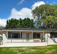 Eagle Bay Beach House - Perths Hotel