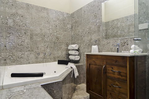 Eagle Foundry Bed & Breakfast - Perths Hotel 1