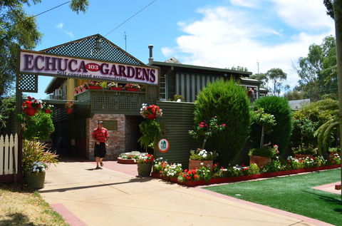 Echuca Gardens - Perths Hotel 2