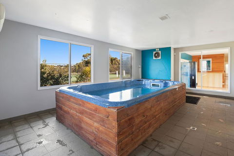Eco Holiday Resort Villa 174 - Perths Hotel 3