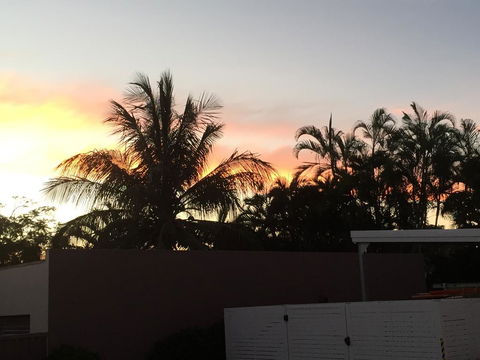 Econo Lodge Beachside - Perths Hotel 2