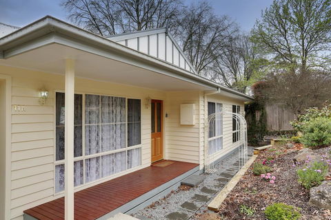 Edwards Rose - Perths Hotel 1