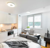 Elegantly Styled Studio In Stunning Glebe Estate - Perths Hotel