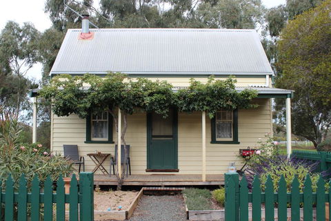 Elinike Guest Cottages - Perths Hotel 3