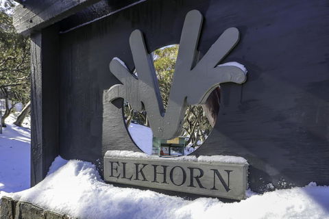 Elkhorn 11 - Perths Hotel 2