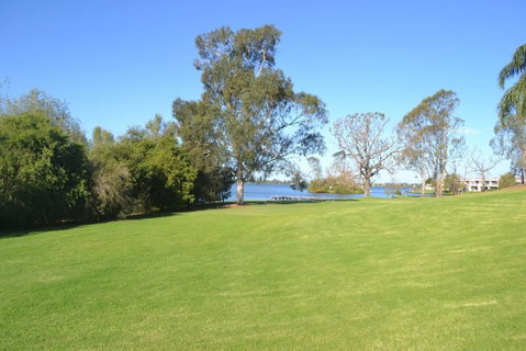 ELSINOR Townhouse 10 Mulwala - Perths Hotel 2