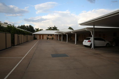 Emerald Central Palms Motel - Perths Hotel 1