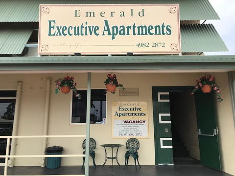 Emerald Executive Apartments - Perths Hotel 2
