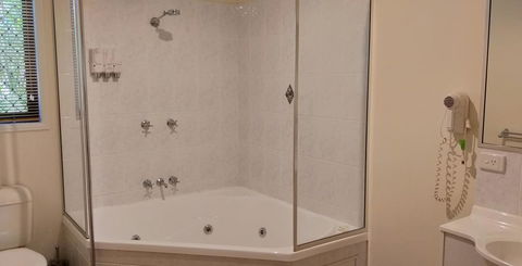 Emerald Motel Apartments - Perths Hotel 2