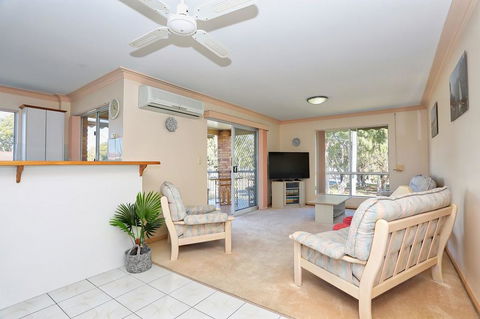 Enjoy Sunsets And Waterviews From Your Private Balcony - Perths Hotel 1