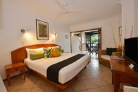 Book Port Douglas Accommodation Vacations Perths Hotel Perths Hotel