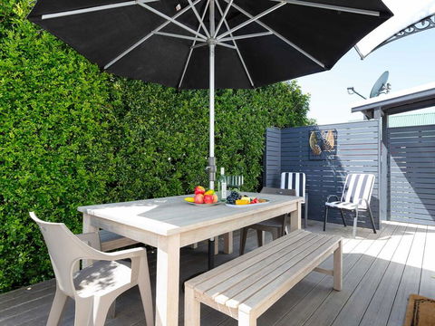 Escape To The Cottage 68 Tomaree Rd Pet Friendly And Boat Parking And WIFI - Perths Hotel 3