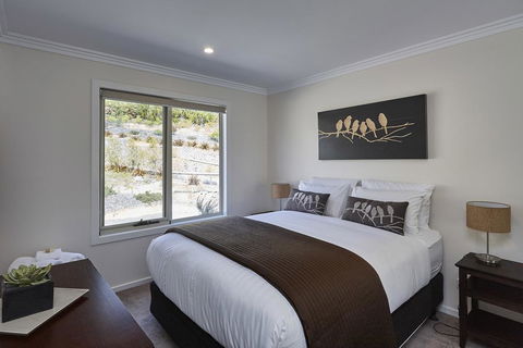Esperance Landing - Perths Hotel 3