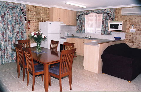 Esperance Seafront Holiday Units - Perths Hotel 2