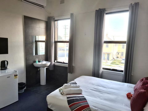 Exchange Hotel Goulburn - Perths Hotel 2