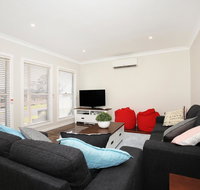 Fairways - 10 Mins to Hyams Beach - Perths Hotel