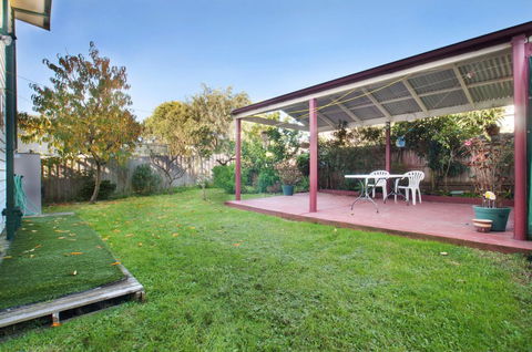 FAMILY GETAWAY - DROMANA - Perths Hotel 3