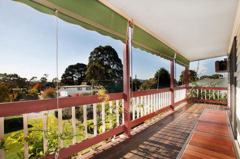 FAMILY GETAWAY - DROMANA - Perths Hotel 0