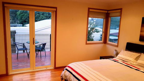 Family Getaway In Eildon - Pet Friendly - Perths Hotel 0
