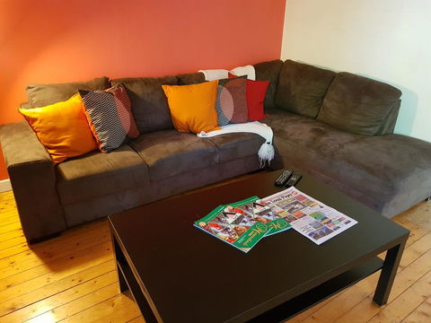 Family Getaway In Eildon - Pet Friendly - Perths Hotel 3