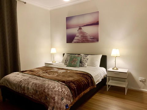 Family Home In Prime Location Melbourne - Perths Hotel 3