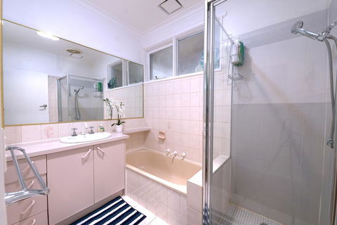 Family Home In Prime Location Melbourne - Perths Hotel 2