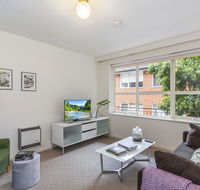 Family-friendly apartment in green Glen Iris - Perths Hotel