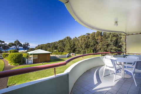 Fathoms 8 - Mollymook - Perths Hotel 0