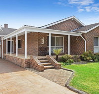 Fern Way Beach House - 70m to beach - Perths Hotel