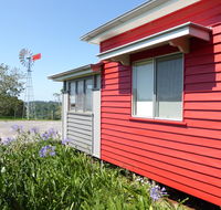 Flame Hill Vineyard - Perths Hotel