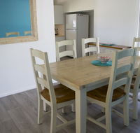 Fossickers Cottages - Perths Hotel