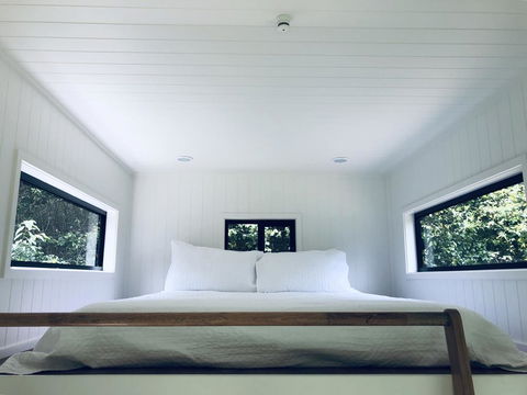 Francisco D'Anconia Tiny House - Perths Hotel 3