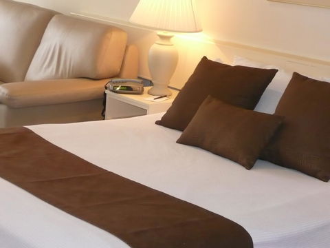 Frankston International - Perths Hotel 3