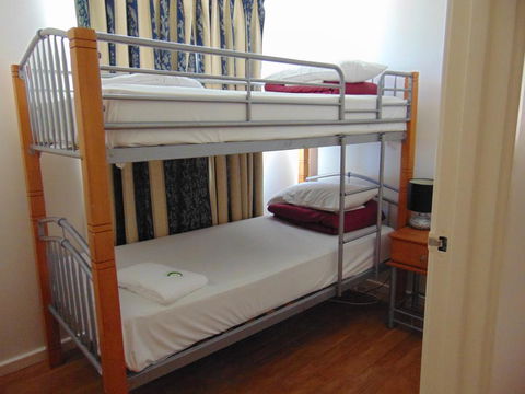 Fremantle Village - Perths Hotel 1
