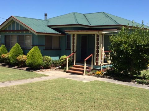 FROGGIES HOLIDAY HOUSE - Perths Hotel 0