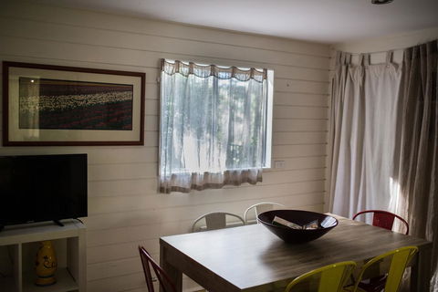 Funky Flat On Acreage - Perths Hotel 2