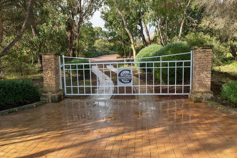 Garden Pavilion - Art House Yallingup - Perths Hotel 1