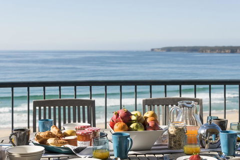 Gaze North Mollymook - Perths Hotel 2