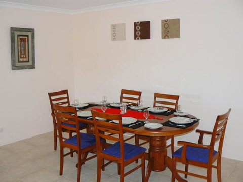 Geraldton Luxury Vacation Home - Perths Hotel 3