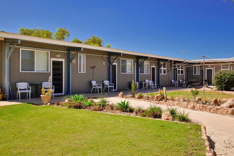 Getaway Villas Unit 38-1 - 1 Bedroom Disabled Friendly Accommodation - Perths Hotel 0