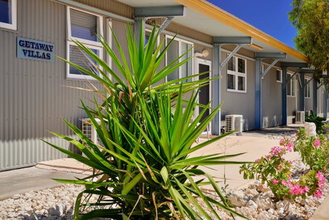 Getaway Villas Unit 38-12 - 1 Bedroom Self-Contained Accommodation - Perths Hotel 1